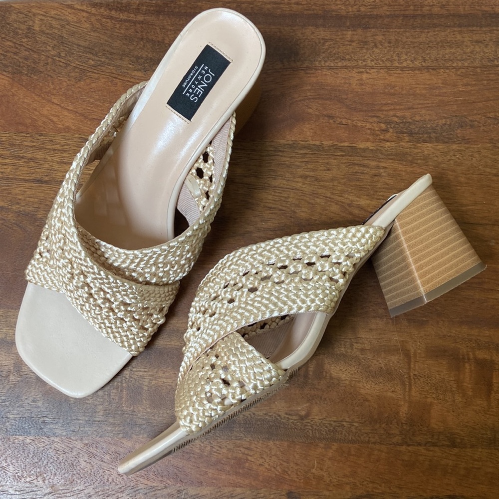 Jones NY Fillup Crochet Sandals